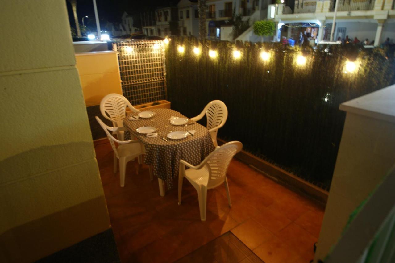 Apartamento En Vera A 300 M De La Playa, Con Patio Y Salida Directa A Calle Dış mekan fotoğraf