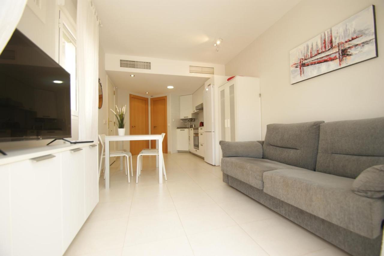 Apartamento En Vera A 300 M De La Playa, Con Patio Y Salida Directa A Calle Dış mekan fotoğraf