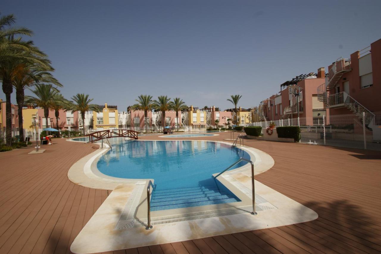 Apartamento En Vera A 300 M De La Playa, Con Patio Y Salida Directa A Calle Dış mekan fotoğraf