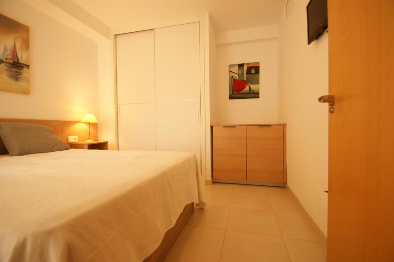 Apartamento En Vera A 300 M De La Playa, Con Patio Y Salida Directa A Calle Dış mekan fotoğraf