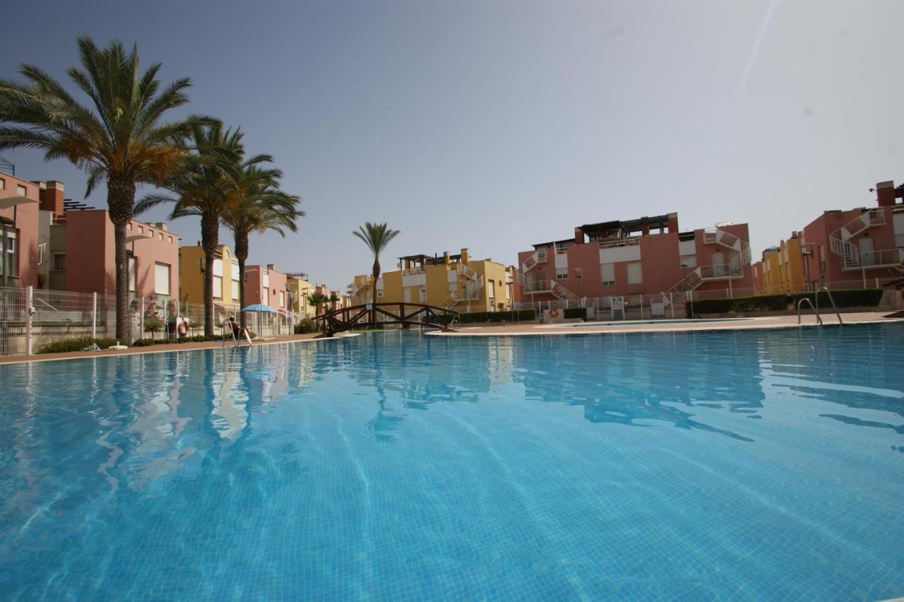Apartamento En Vera A 300 M De La Playa, Con Patio Y Salida Directa A Calle Dış mekan fotoğraf
